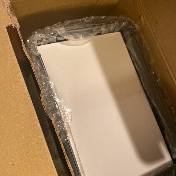 NIB Clearline Concepts portable Paper Shredder - Picture 5 of 5